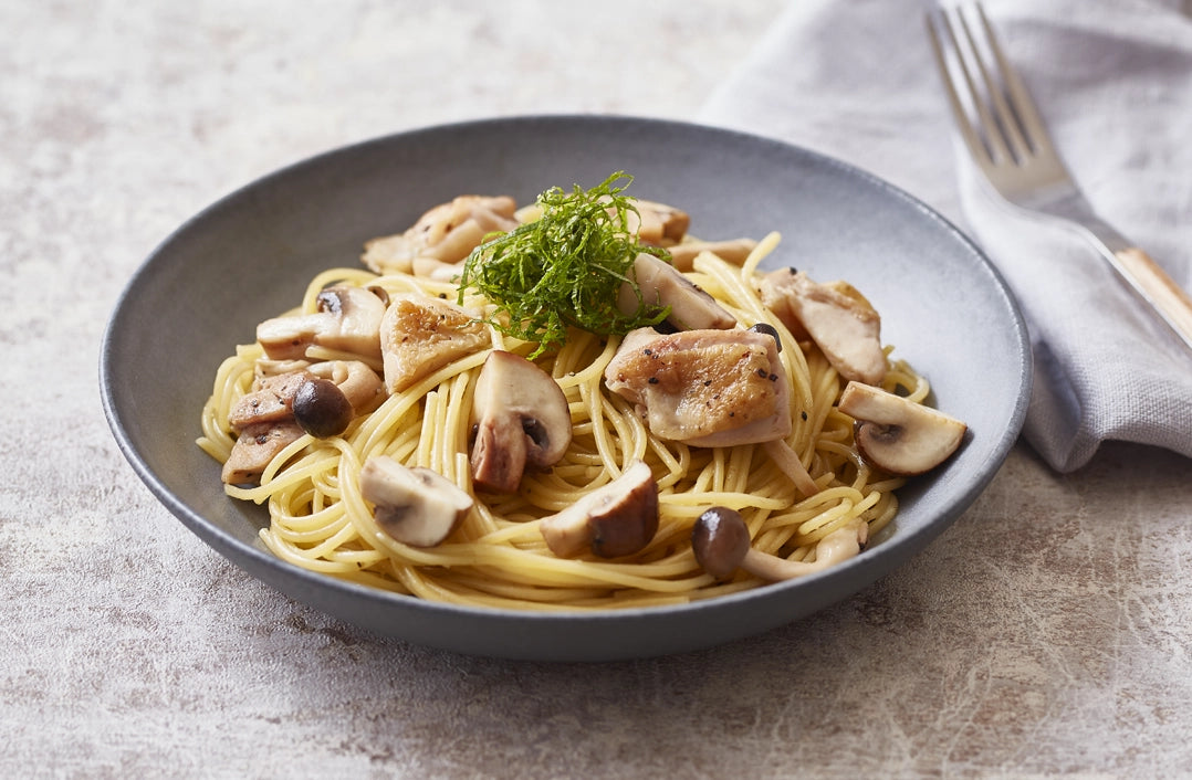 Japanese-Style Pasta with Chicken and Mushrooms